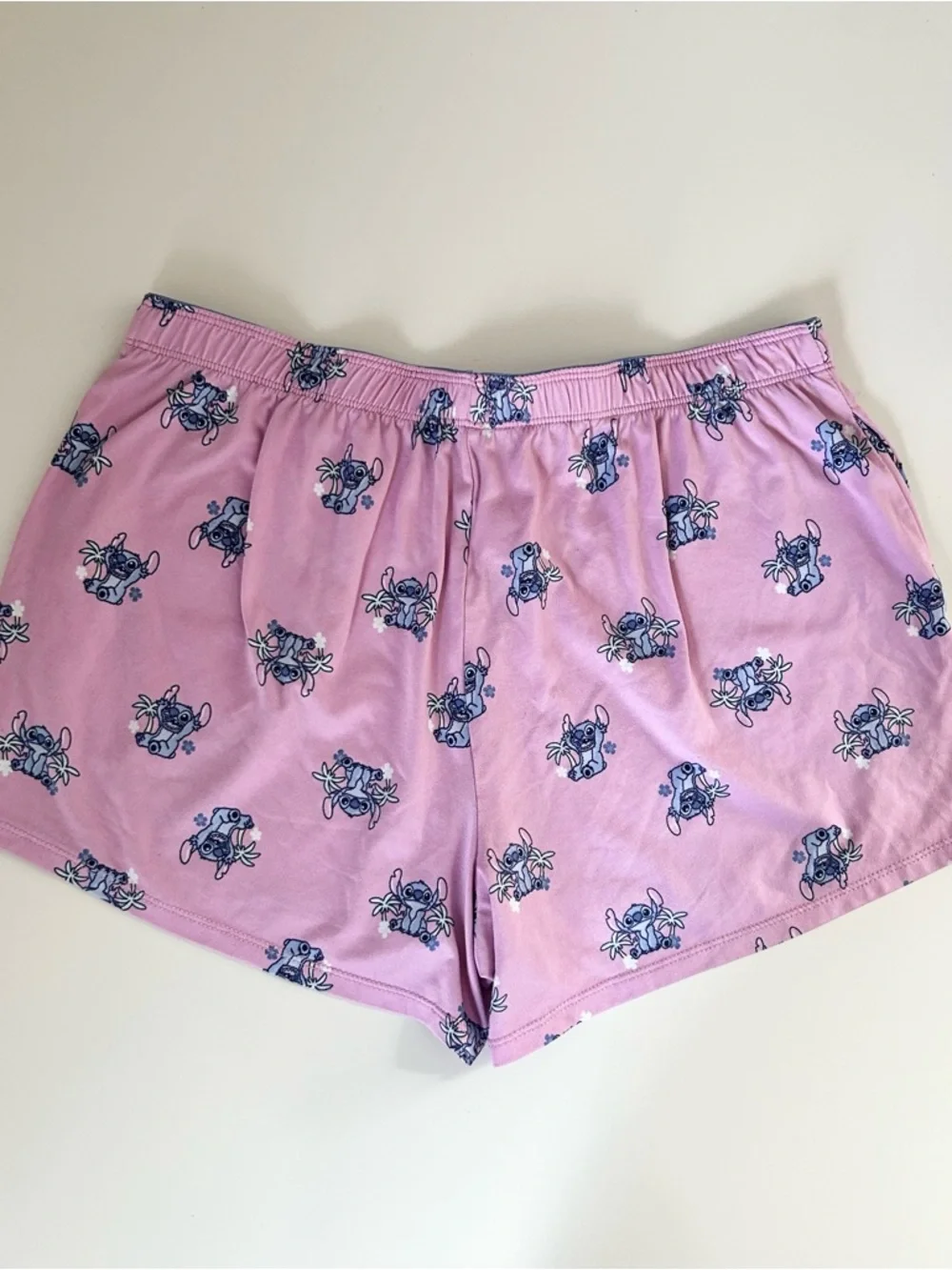 Disney Stitch Women’s Pink Pajama Shorts - Picture 2 of 4